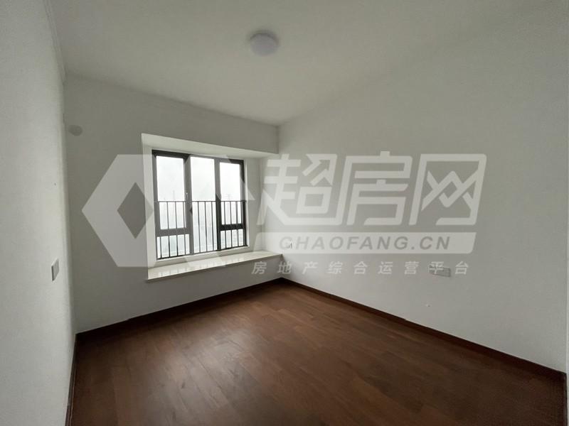 中交诚湾悦府二手房卧室