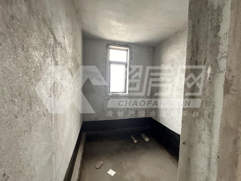 凯茵花园二手房厨房及卫生间
