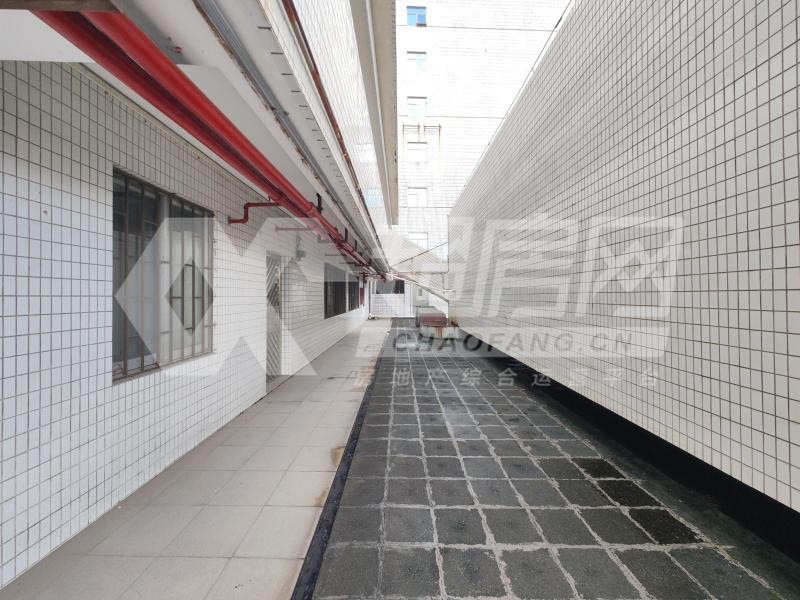 升平居委会二手房阳台