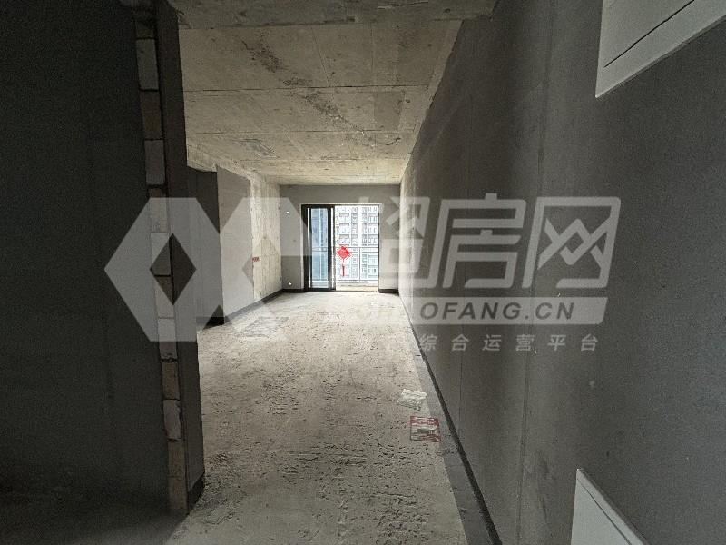 远洋雅居乐风景二手房客厅