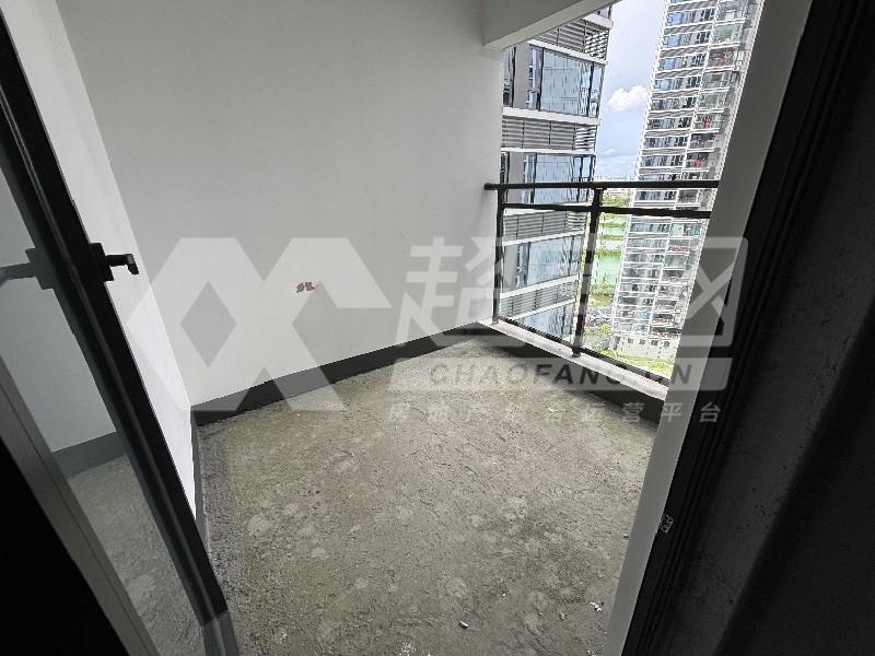 远洋雅居乐风景二手房卧室