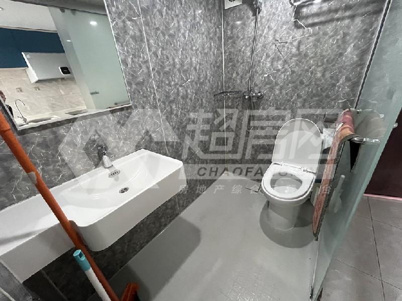 万科星都荟出租房厨房及卫生间