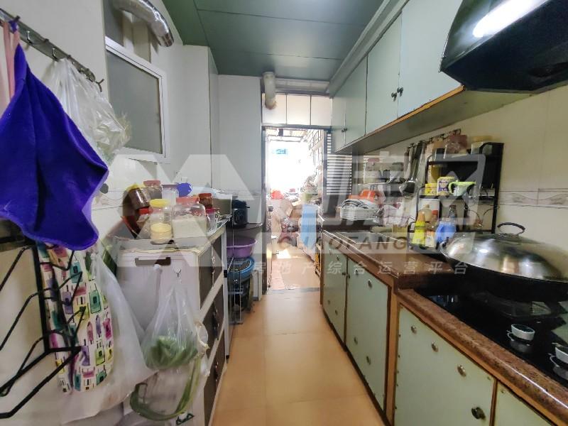 鸡洲村委会二手房厨房及卫生间