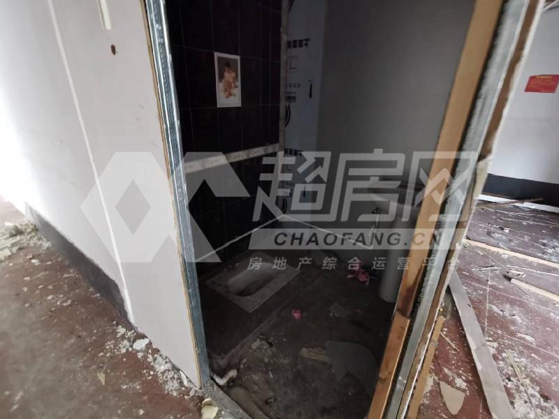 叠翠轩出租房厨房及卫生间