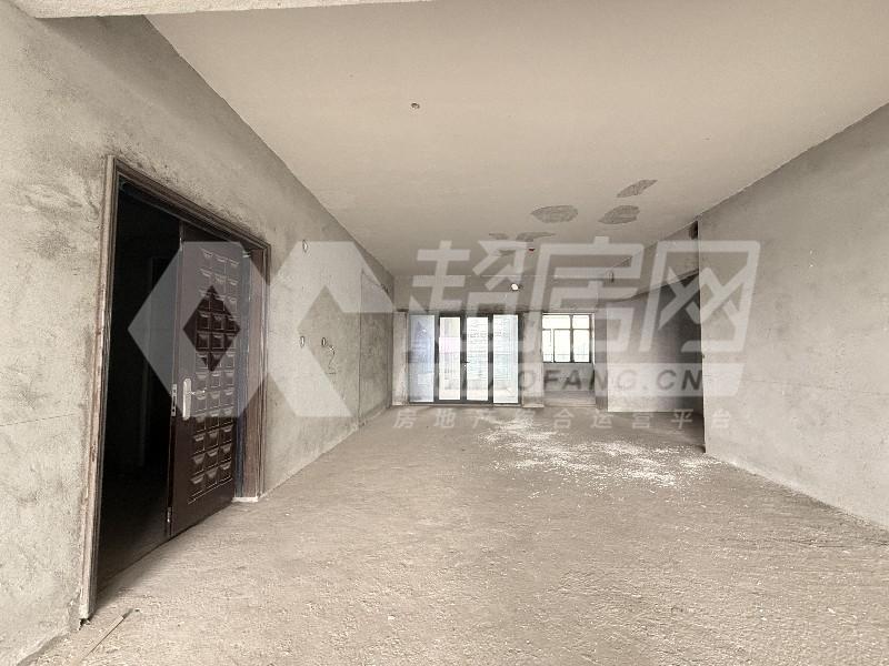 海骏达宫馆二手房客厅