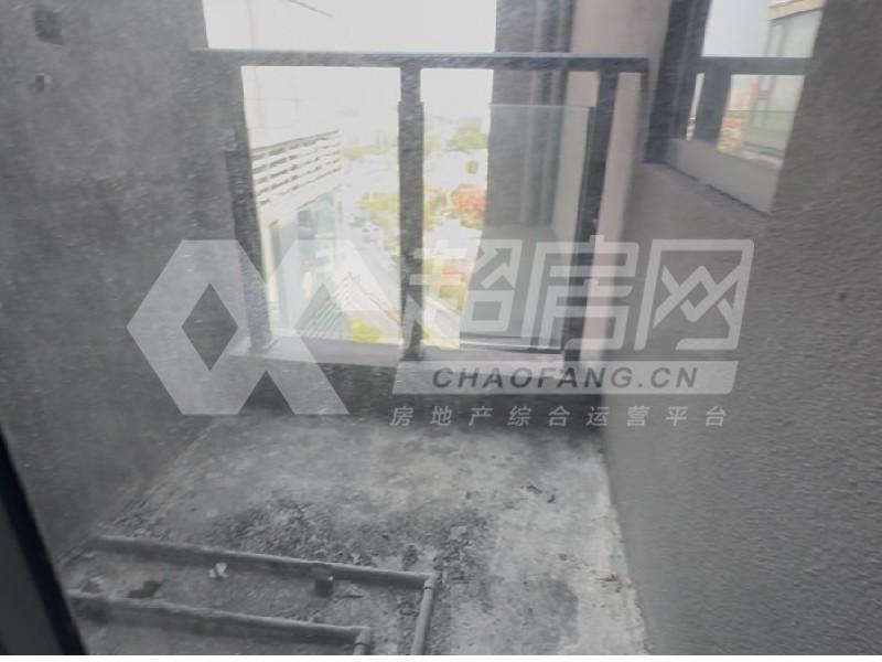 电建洺悦半岛二手房阳台
