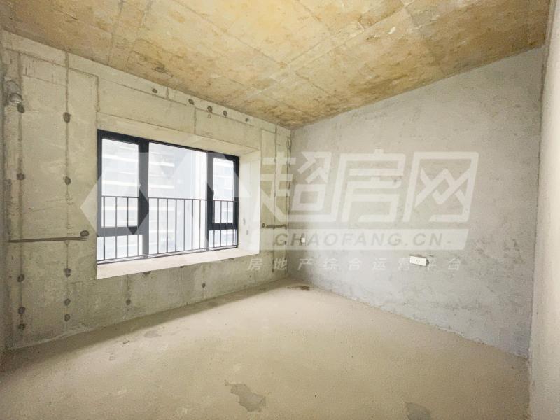 美的御海东郡二手房卧室