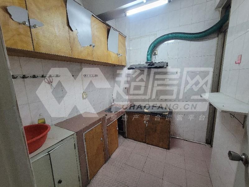 南源商业街二手房厨房及卫生间