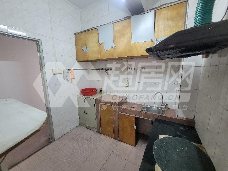 南源商业街二手房厨房及卫生间