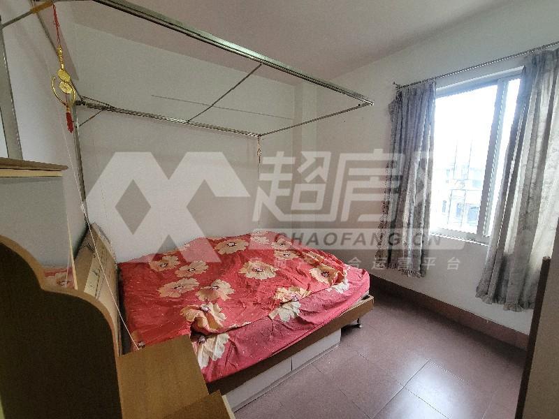 南源商业街二手房卧室