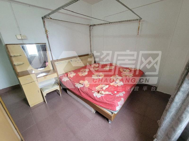 南源商业街二手房卧室