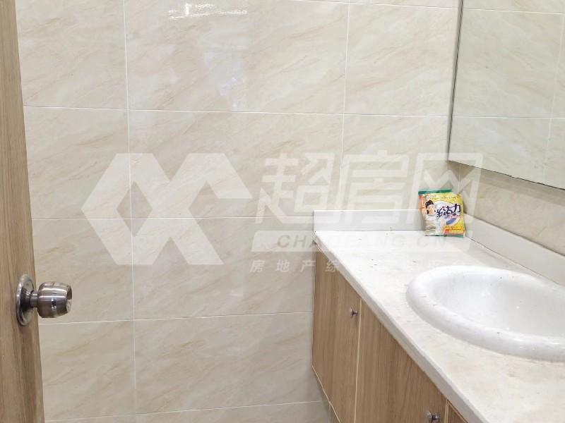 名铸家园二手房厨房及卫生间