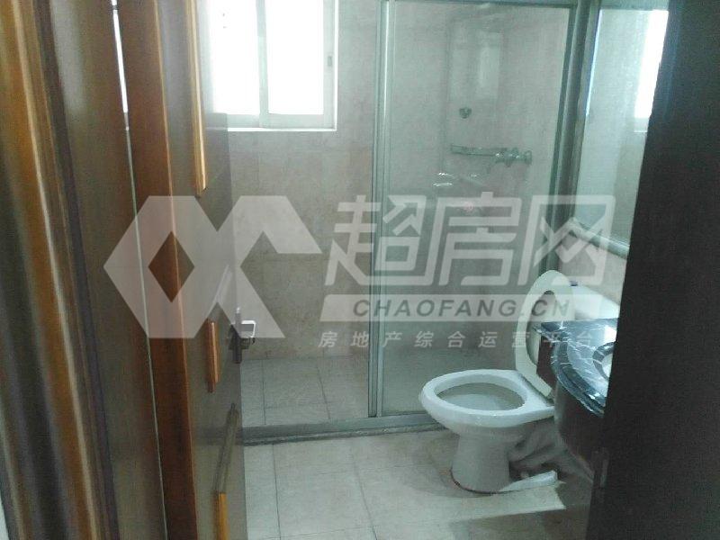 凤南花园二手房厨房及卫生间