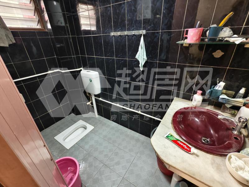 锦绣新村（大良）二手房厨房及卫生间