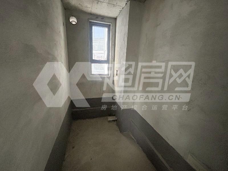 瀚康华府二手房厨房及卫生间