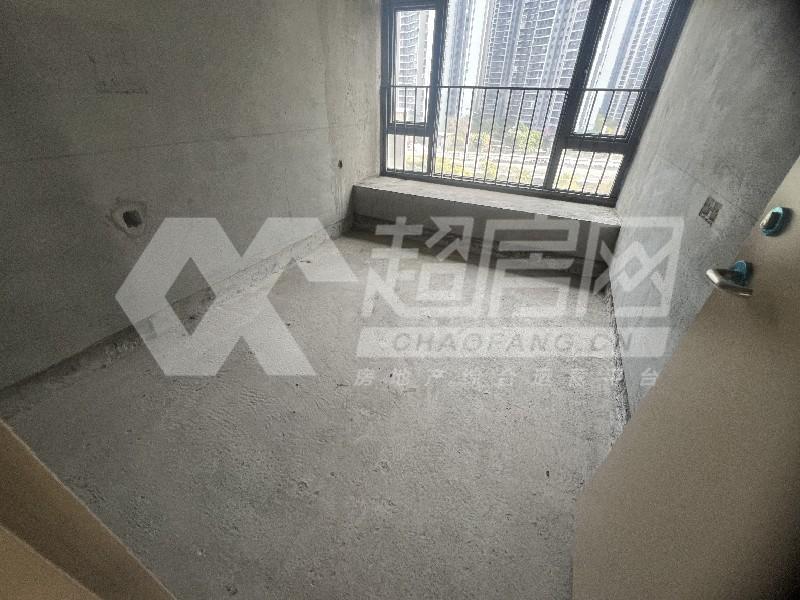 瀚康华府二手房卧室