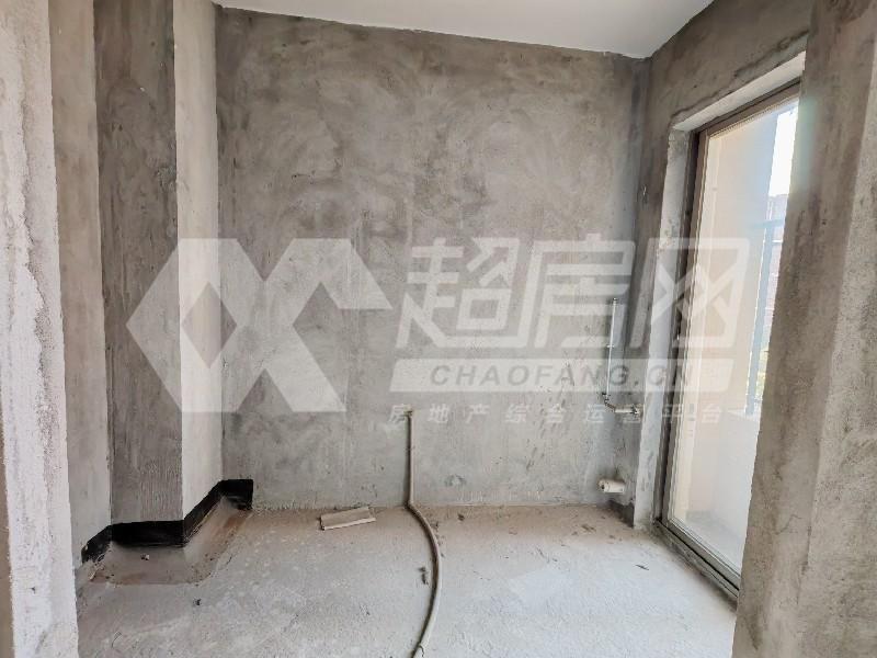 名杰华府二手房厨房及卫生间