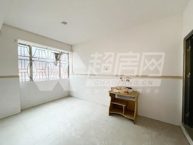 近良居委会二手房厨房及卫生间
