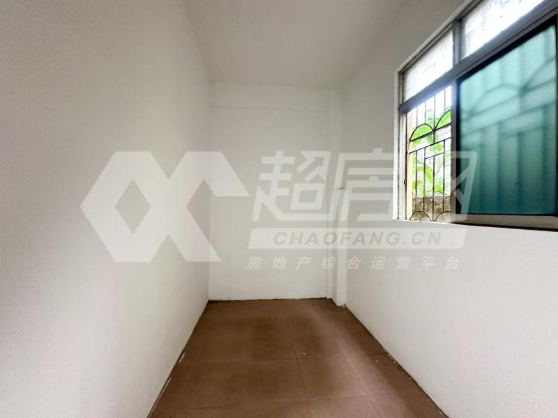 云桂路二手房卧室