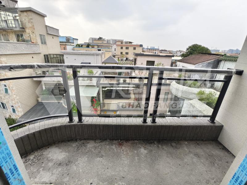 红旗居委会二手房阳台