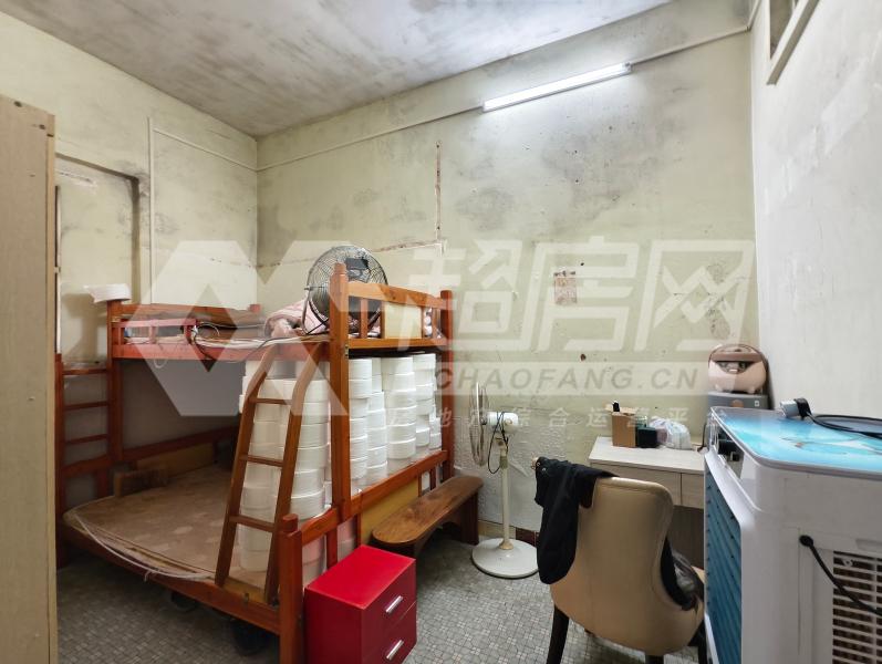 金榜居委会二手房卧室