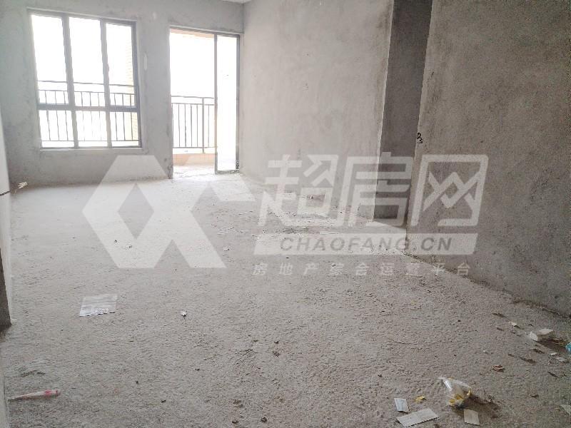 南湖花园二手房客厅