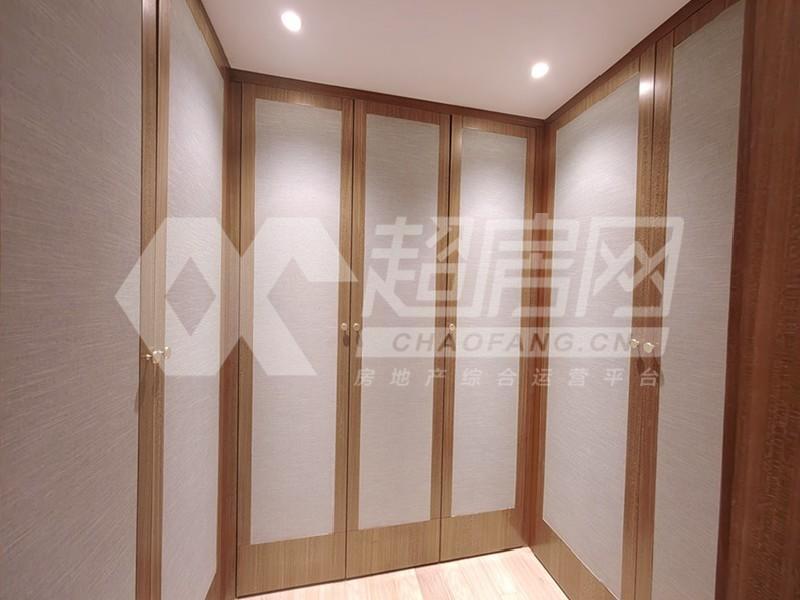 金域天下二手房阳台