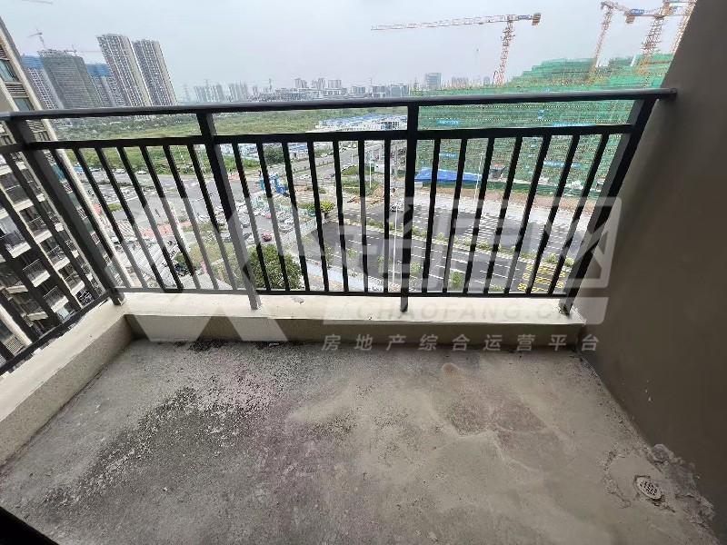 金地自在城二手房阳台