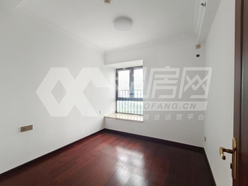 中海雍景熙岸二手房卧室