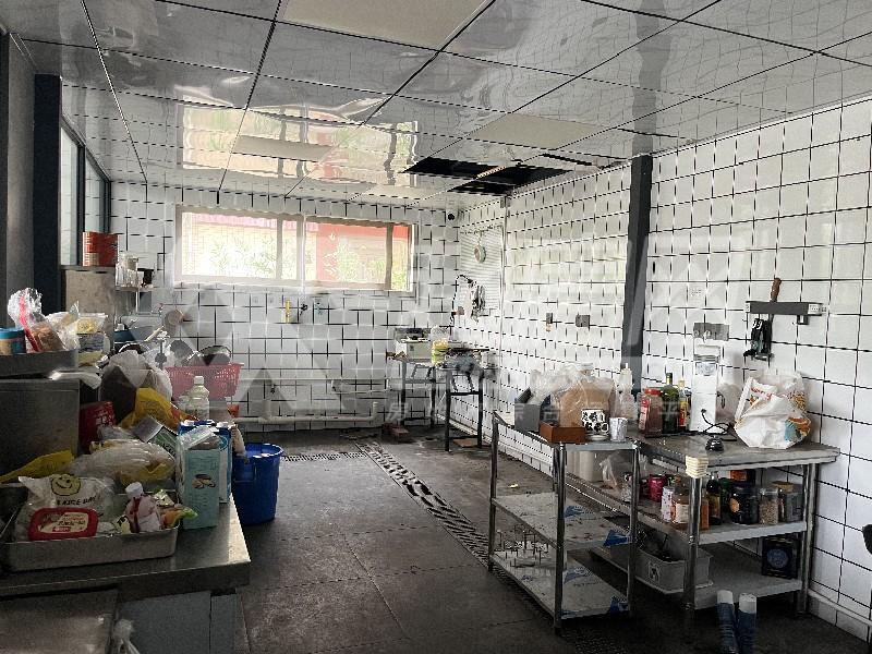 范沙出租房厨房及卫生间