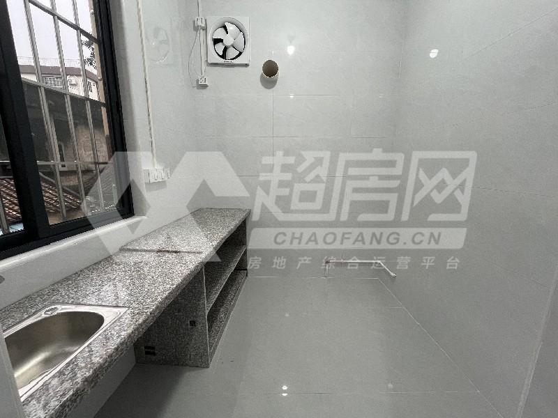 昌教村委会出租房厨房及卫生间