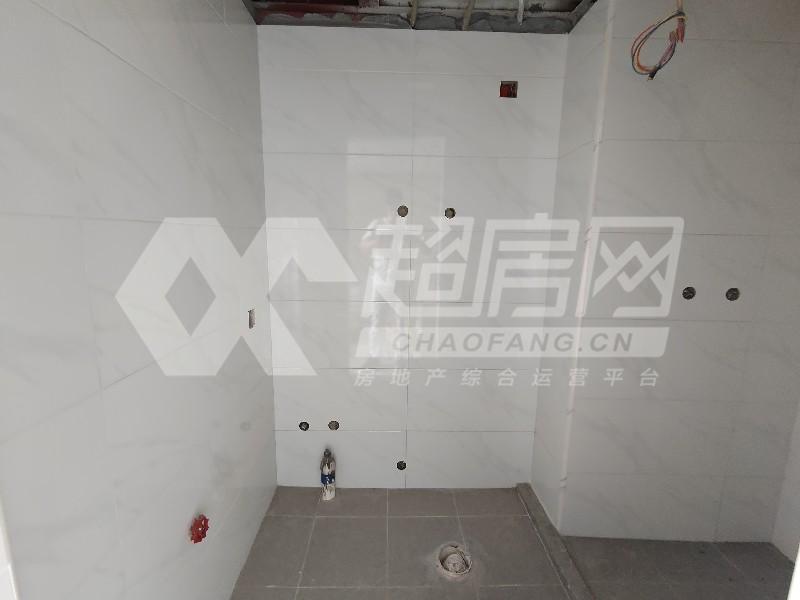 禹洲朗廷湾（商住楼）二手房厨房及卫生间