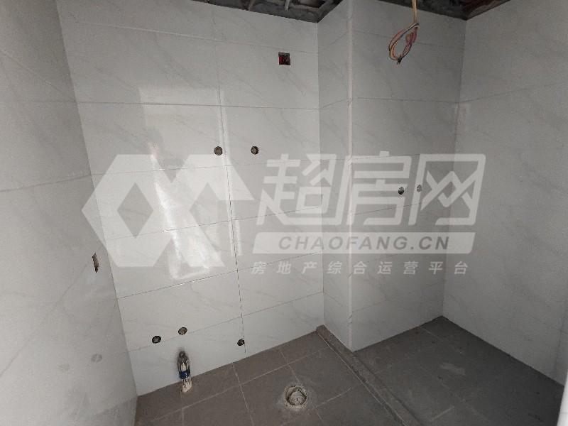 禹洲朗廷湾（商住楼）二手房厨房及卫生间