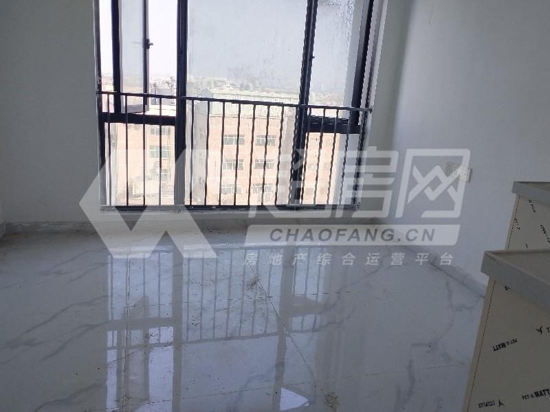 禹洲朗廷湾（商住楼）二手房客厅