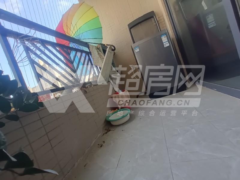 伦教保利中央公园二手房阳台