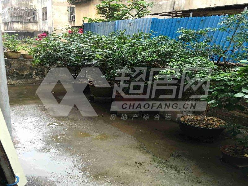 工业品商场二手房客厅