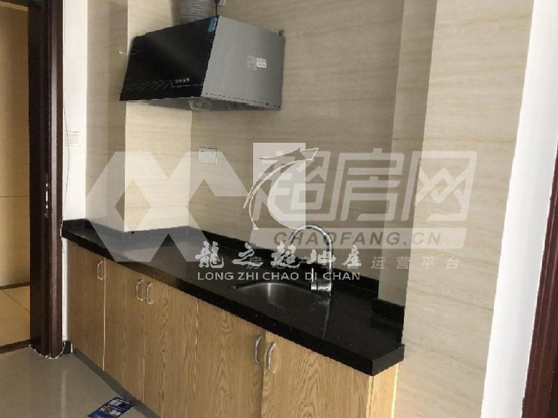 柏涛湾二手房厨房及卫生间
