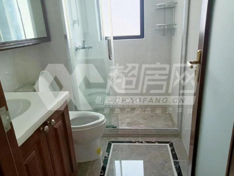 中海雍景熙岸出租房厨房及卫生间