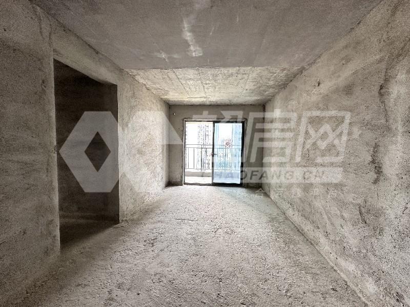 卓越蔚蓝星宸二手房客厅