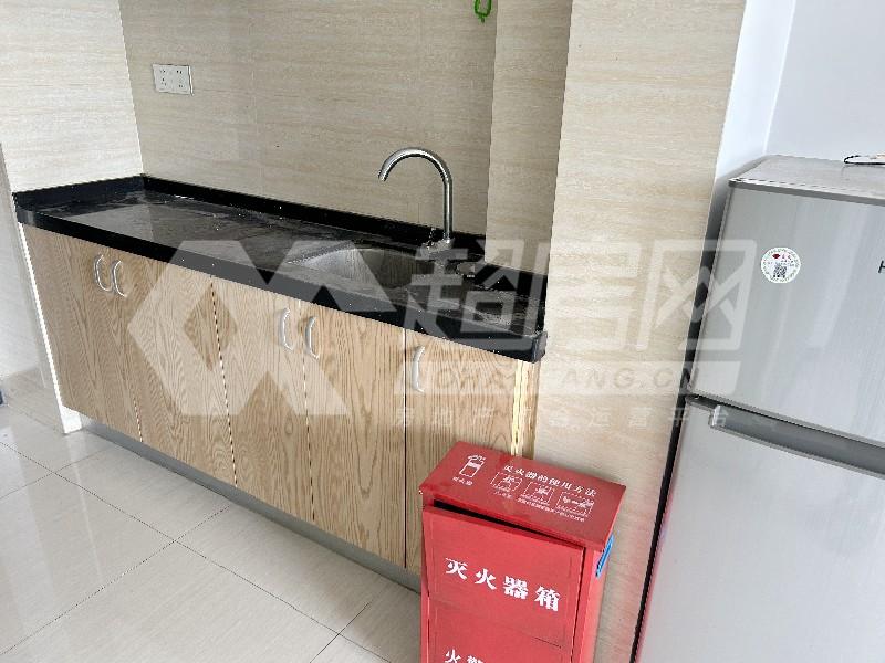 柏涛湾二手房厨房及卫生间