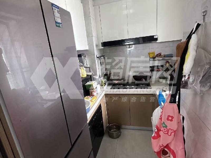 信业悦容台二手房厨房及卫生间
