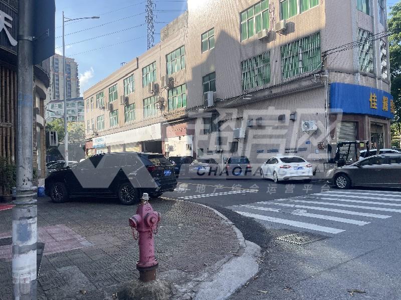 华庭轩二手房阳台
