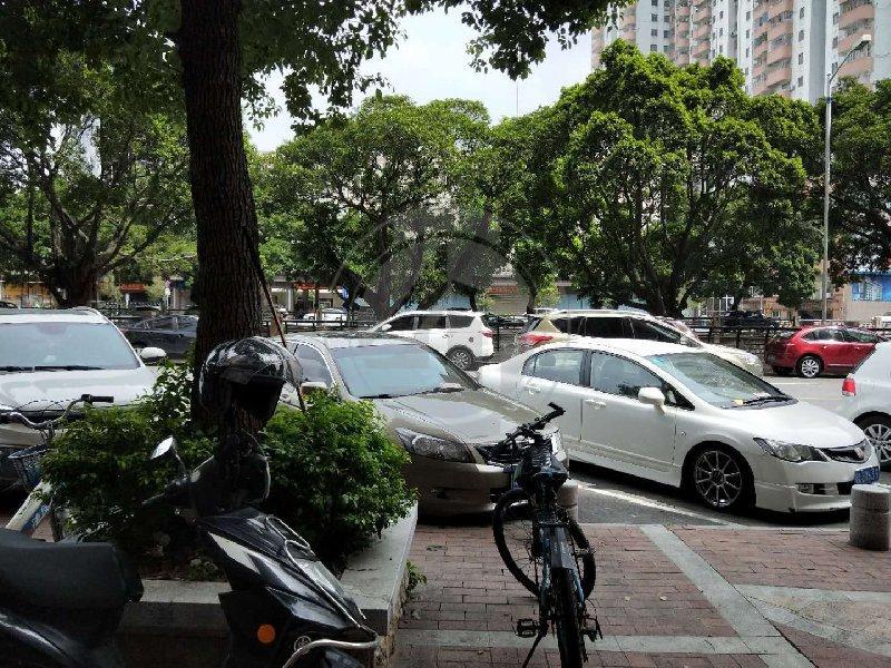 尚湖湾(顺)二手房厨房及卫生间