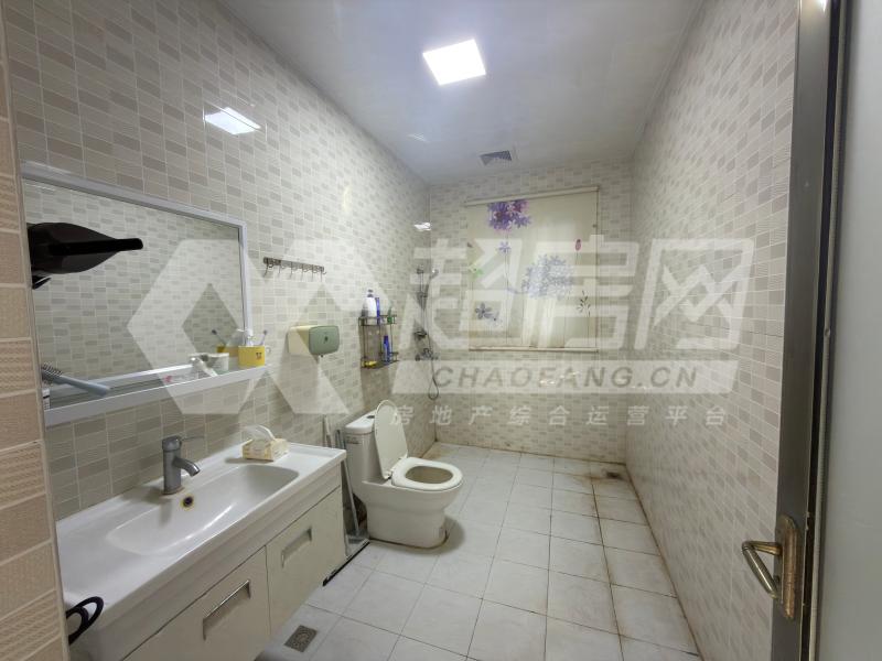 勒流居委会二手房厨房及卫生间