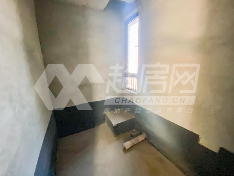 华侨城天鹅湖二手房厨房及卫生间