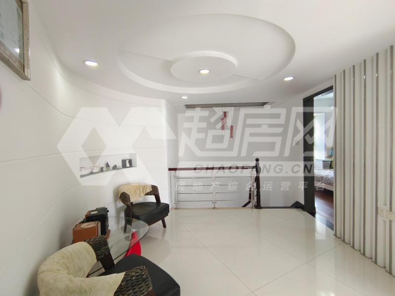 中环大厦二手房卧室