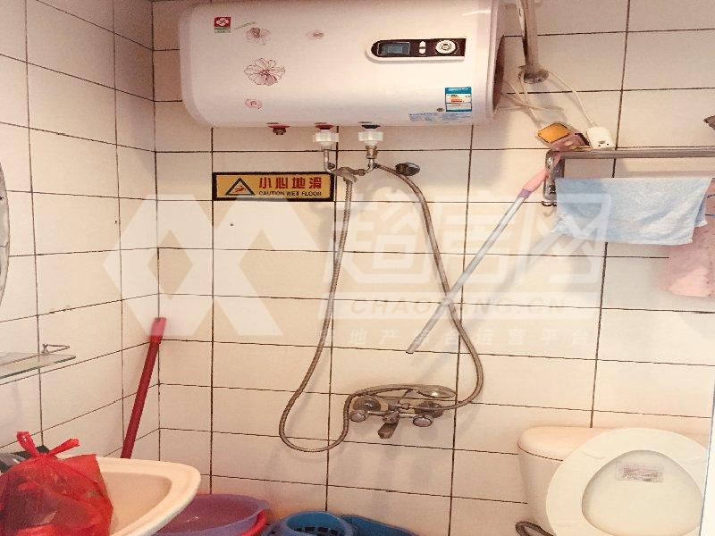 时代大厦二手房厨房及卫生间
