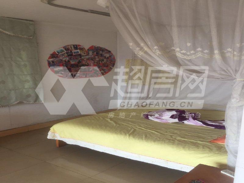 聚安楼二手房卧室
