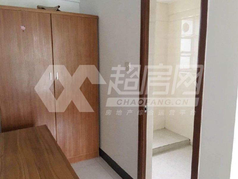 意汇豪庭出租房厨房及卫生间