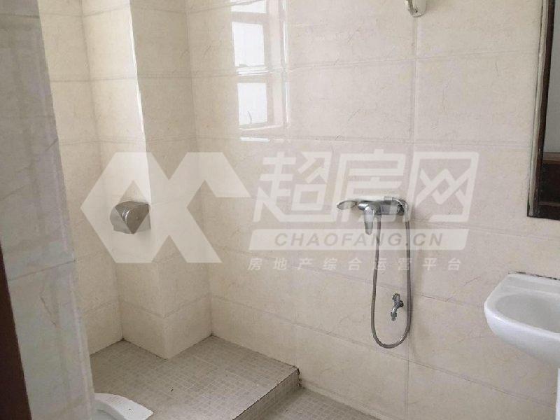 意汇豪庭出租房厨房及卫生间